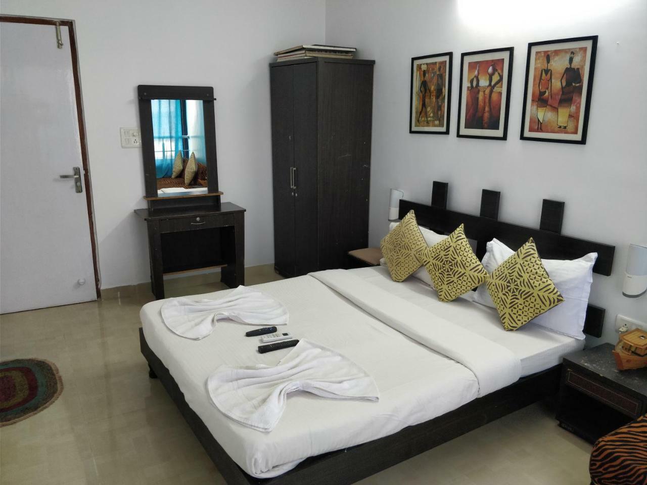 Yoyo Goa, The Apartment Hotel Vagator Buitenkant foto
